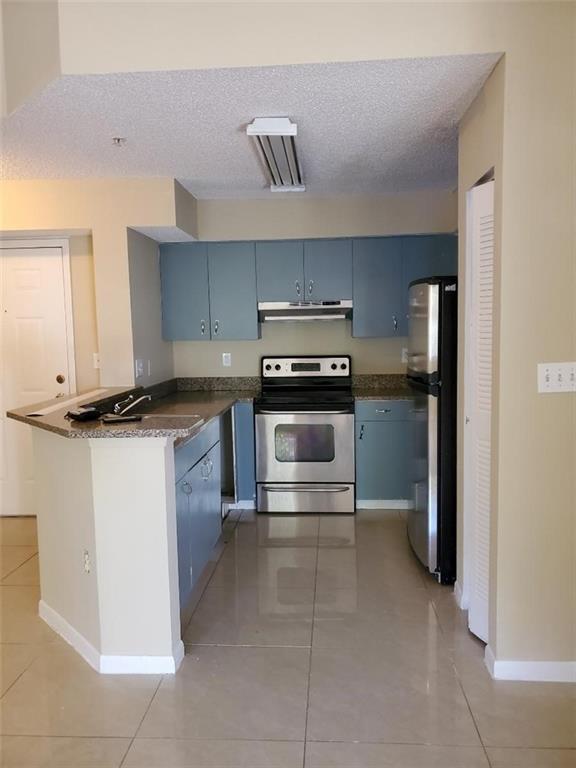 Building Photo - 771 N Pine Island Rd