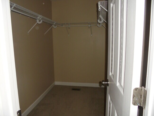 Building Photo - Eagle Landing Townhomes, Enterprise, AL