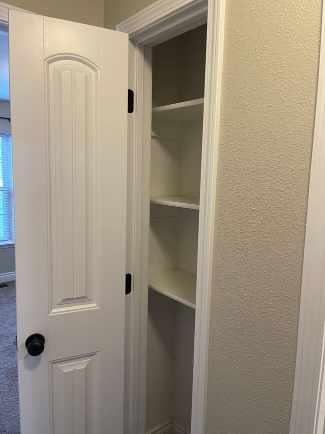 Building Photo - AVAILABLE!!!