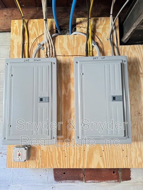 Building Photo - 245-247 Oakdale Ave.