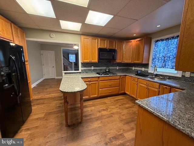 Building Photo - 555 Velde Ave