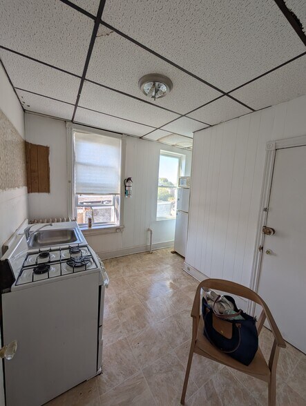 kitchen - 220 N 54th St