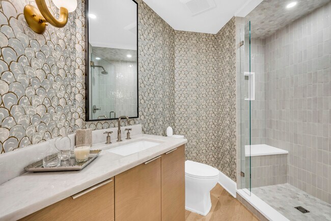 Building Photo - 807 Harborshore Dr