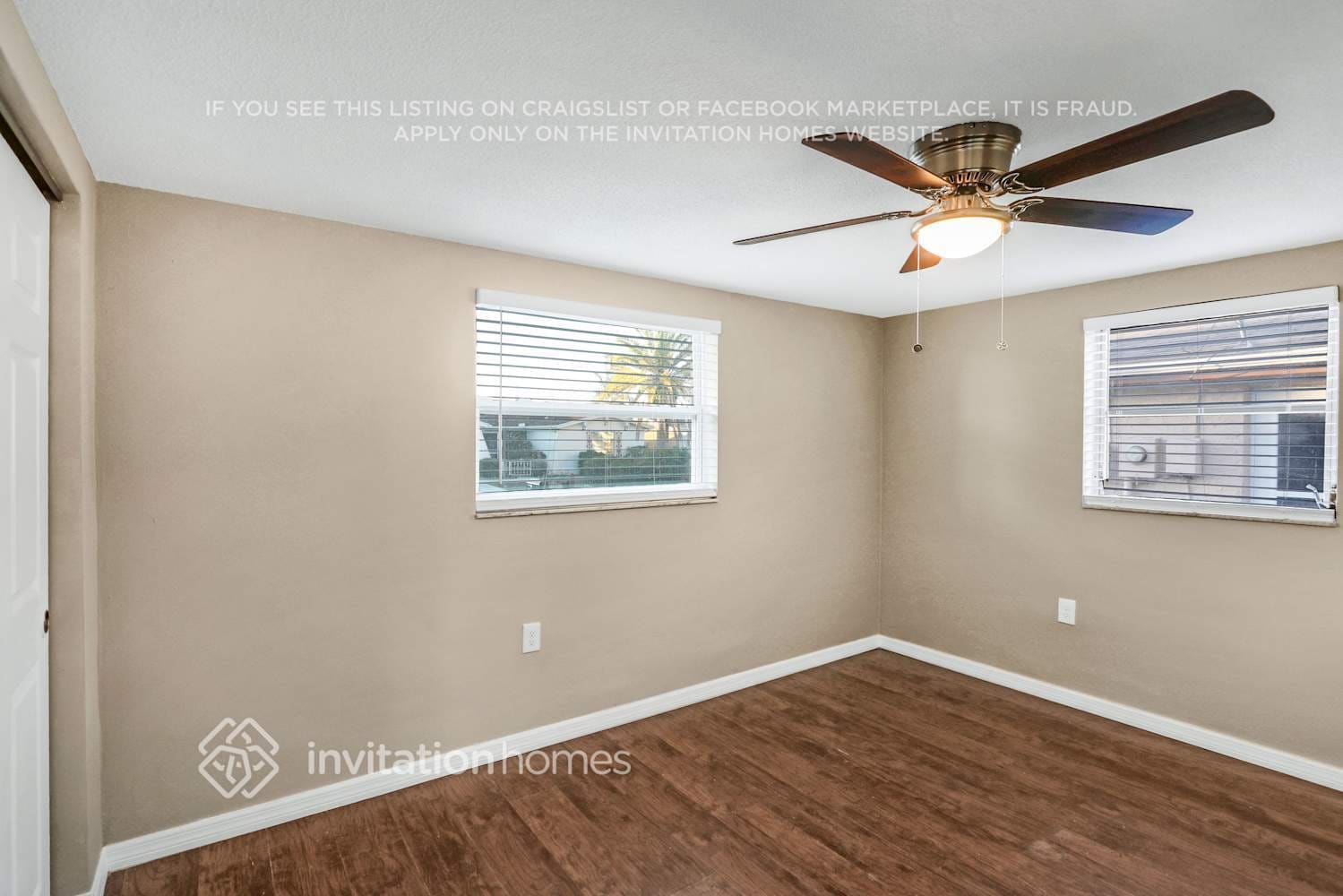 Building Photo - 9900 Lakeside Ln
