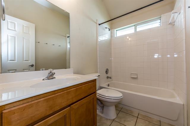 Building Photo - 9924 Wild Ginger Dr