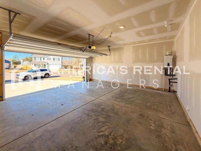 Building Photo - Spacious Two-Story Living at Doss Ferry in Kimberly, AL - Available NOW! DEPOSIT PENDING!!