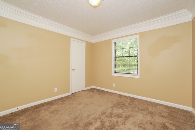 Building Photo - 1255 Bishop's Ln