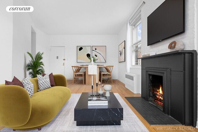 Building Photo - 304 Henry St