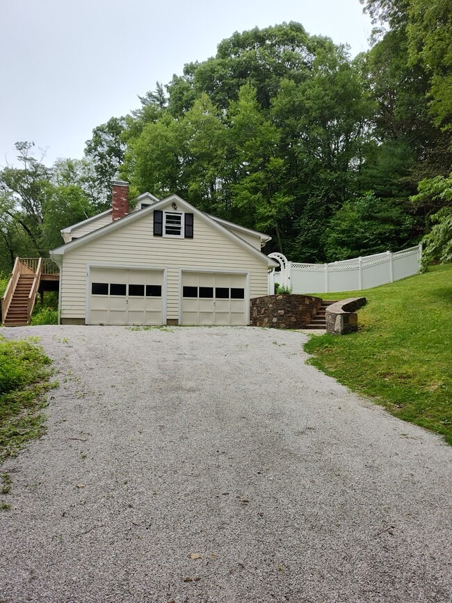 Primary Photo - 60 Old Northville Rd