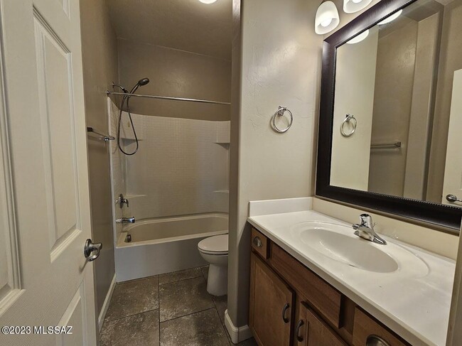 Building Photo - 9831 N Melandra Way