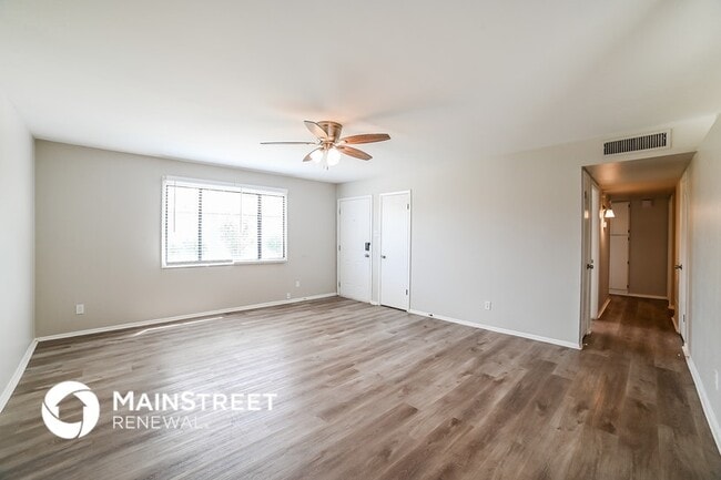Building Photo - 3350 W Country Gables Dr