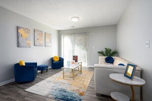 Interior Photo - Sedgefield Square