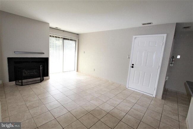 Building Photo - 115 Ashton Ct