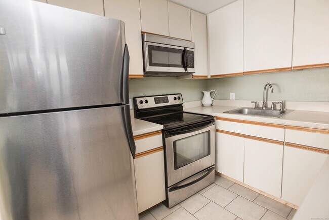 Building Photo - 149 Water St