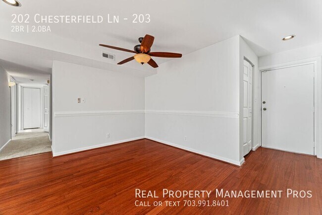 Building Photo - 202 Chesterfield Ln