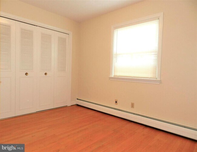 Building Photo - 300 Claiborne Ave