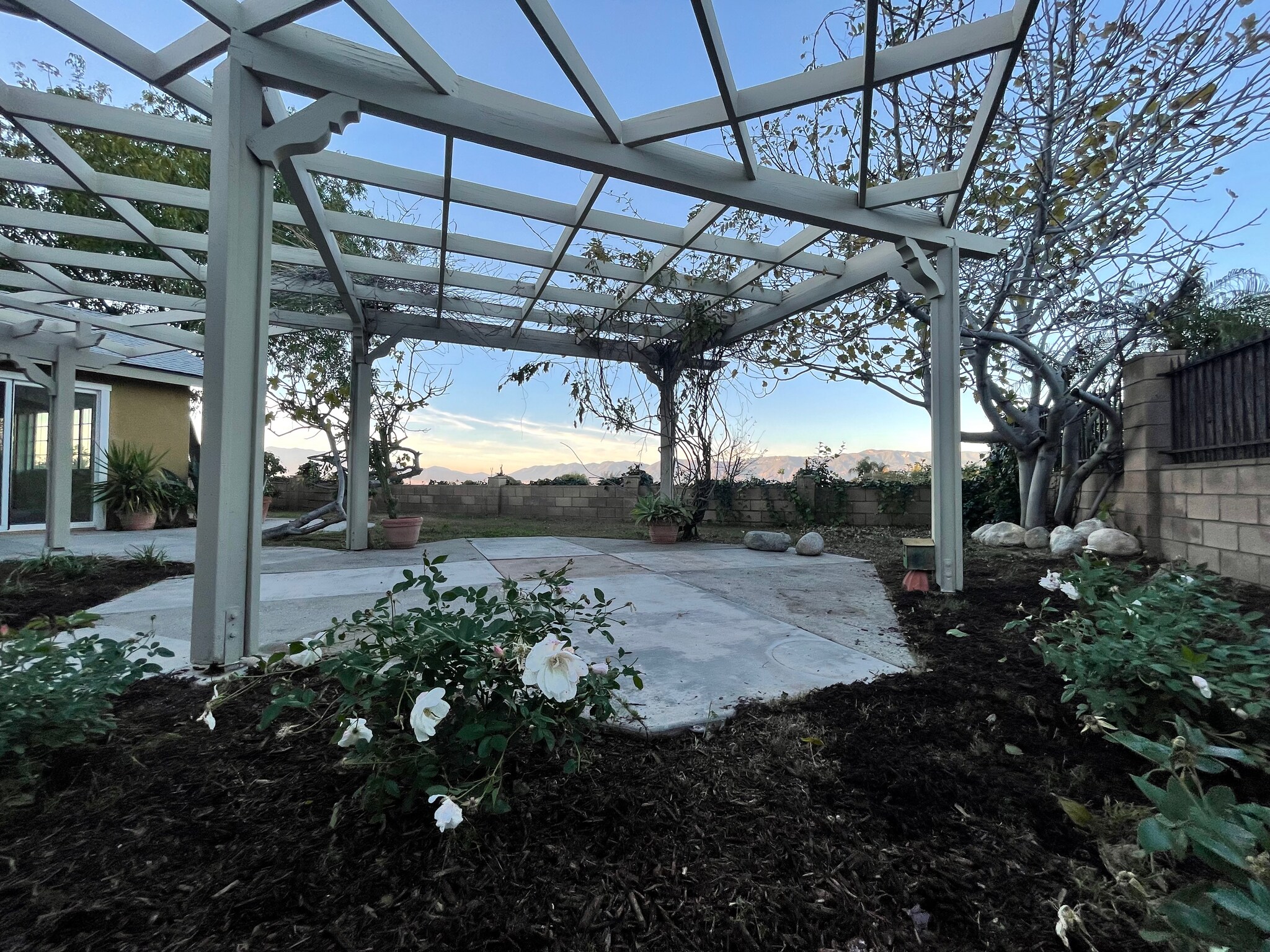 Building Photo - 25660 Allen Way