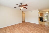 Building Photo - 1703 Maple View Way