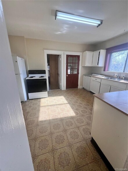 Building Photo - 7800 Bradburn Blvd