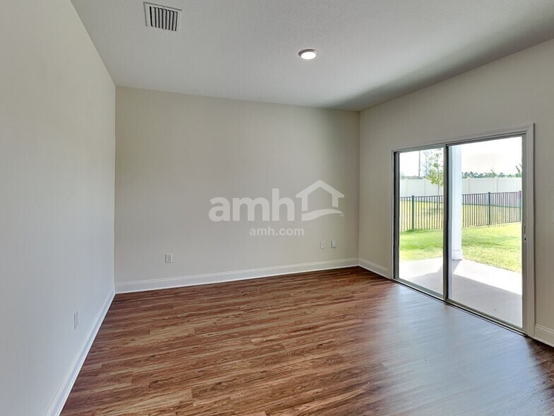 Building Photo - 151 Banyan Frst Dr