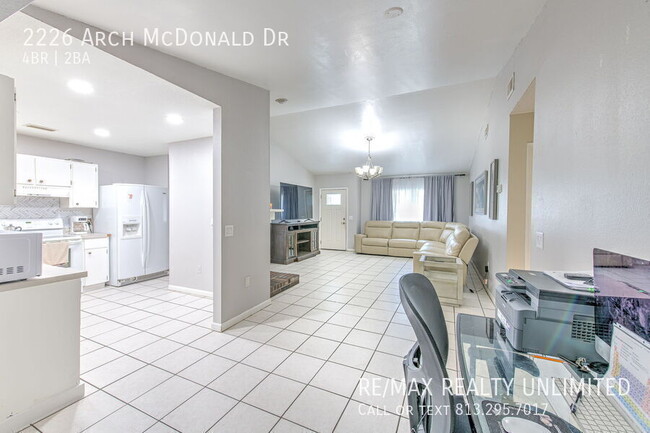 Building Photo - 2226 Arch McDonald Dr