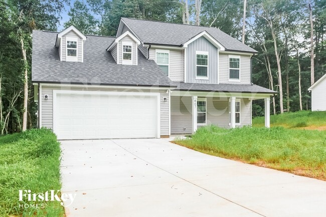 Building Photo - 667 White Oaks Rd