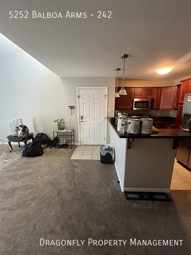 Building Photo - 5252 Balboa Arms Dr