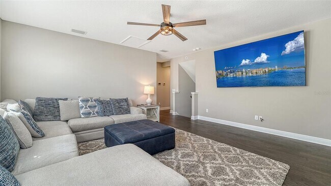 Building Photo - 16905 Sweetwater Village Dr