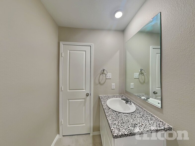 Building Photo - 11848 Mancos Trl