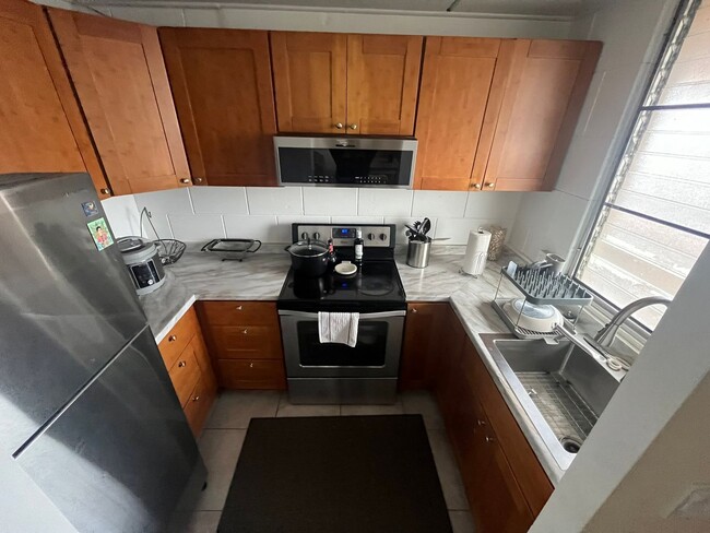 Building Photo - Pearl City 2BR Condo – Near Pearl Harbor – Parking Included – Available Now