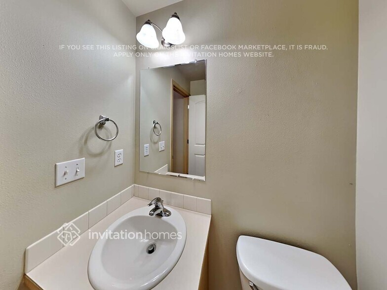 Building Photo - 23831 20th Ave S