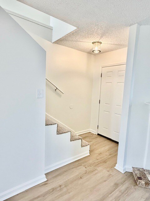 Building Photo - 1532 Sharlo Ave