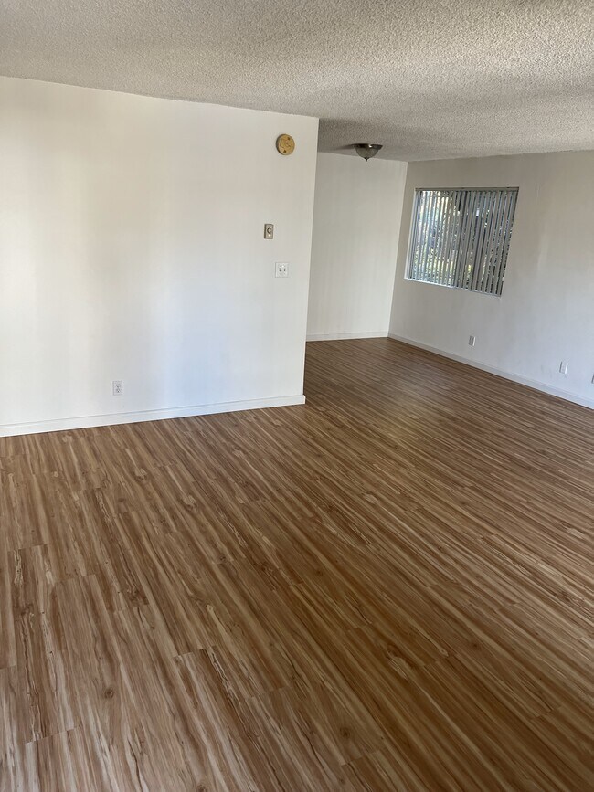 Building Photo - 11515 Ohio Ave