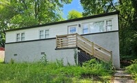 Building Photo - *Knoxville 37915 - 3 bedroom, 2 bath home - Contact Brad Croisdale (865) 805-9964