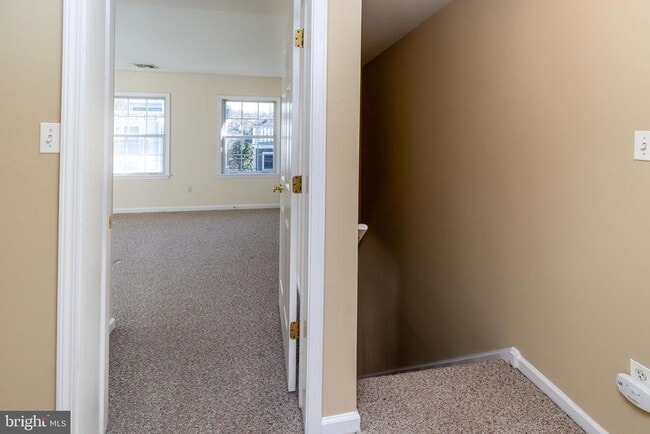 Building Photo - 62 Church St