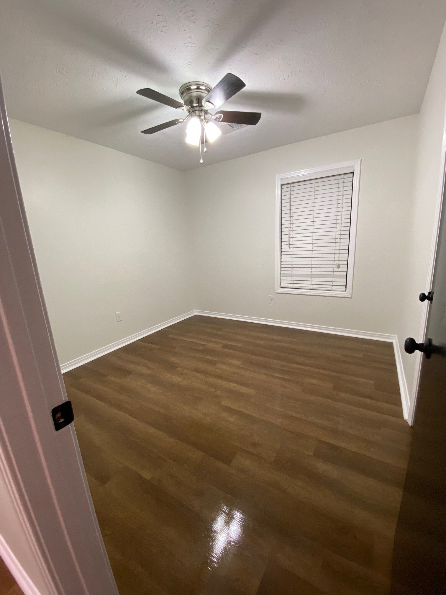 Bedroom #1 - 100 Belle Cir