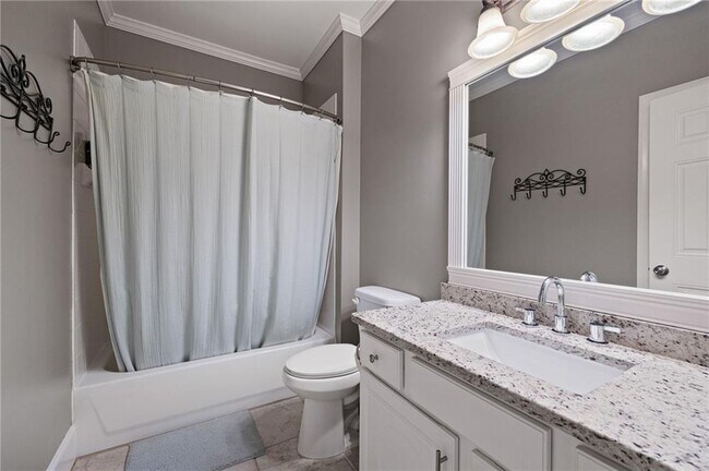Building Photo - 227 Oakwind Pointe