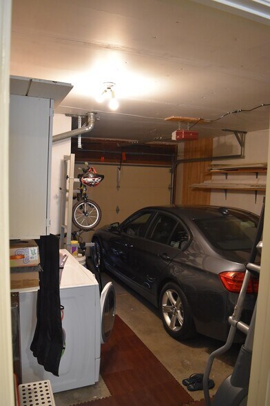 Building Photo - 497 Daisydell Court