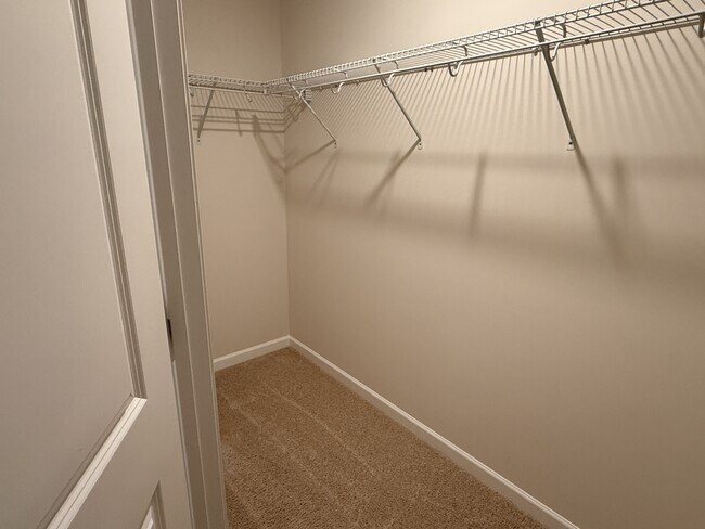 Building Photo - 3200 Tatlock Wy