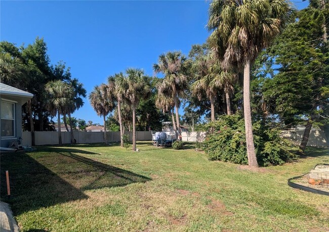 Building Photo - 2720 Carmine Rd