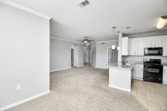 Building Photo - 6777 Sommerall Dr