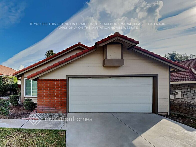 Primary Photo - 681 N Driftwood Ave