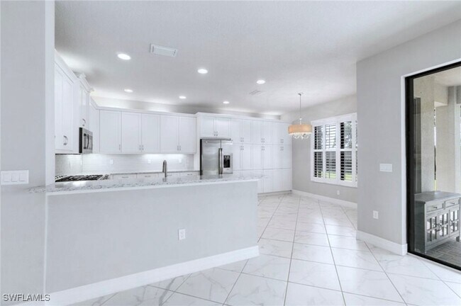 Building Photo - 4171 Crescent Ct