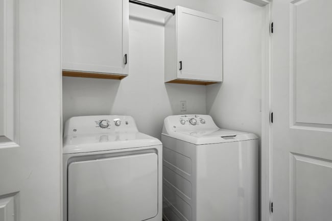 Building Photo - 205 Indigo Ln