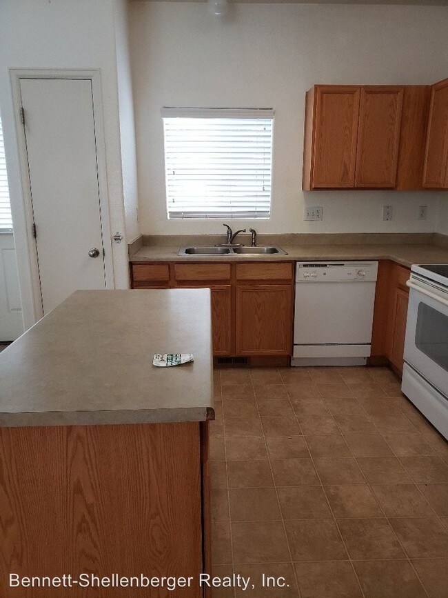 Building Photo - 2 br, 2.5 bath House - 2772 Brooksedge View