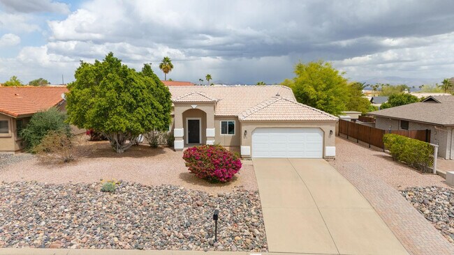 Building Photo - 16916 E Alamosa Ave