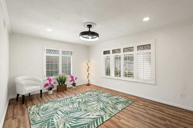 Building Photo - 27480 Cherry Creek Dr