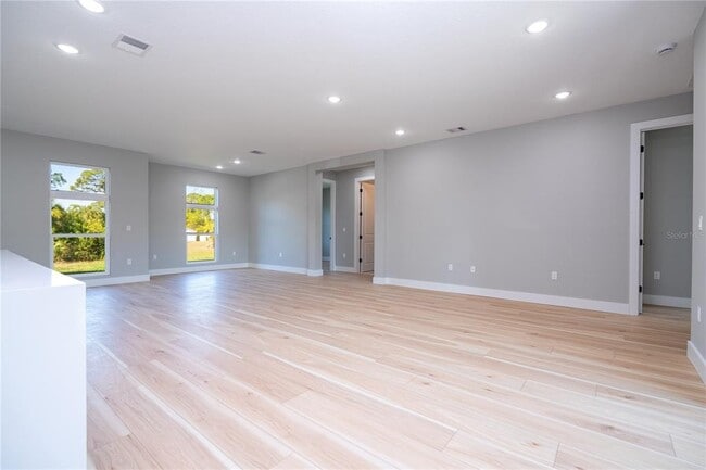 Building Photo - 70 McDill Dr