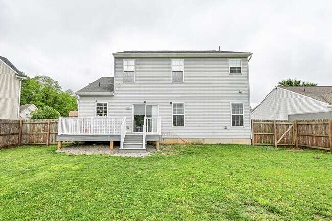 Building Photo - 5469 Fairford Ct