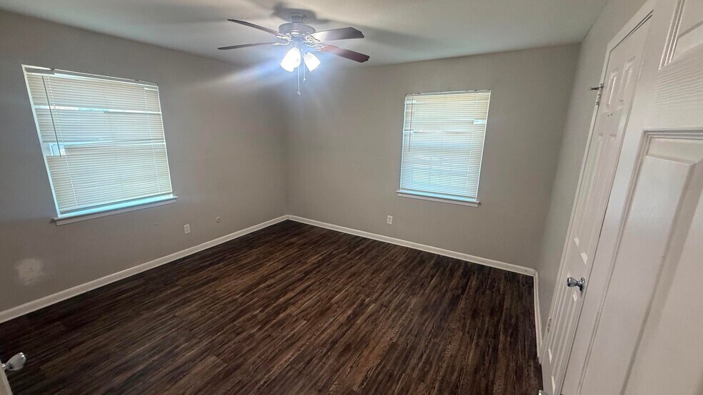 Building Photo - 2520 Normont Cir